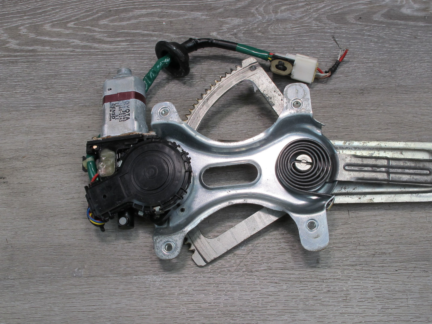 98-05 Lexus GS400 GS430 GS300 Front Right Door Window Regulator w Motor OEM