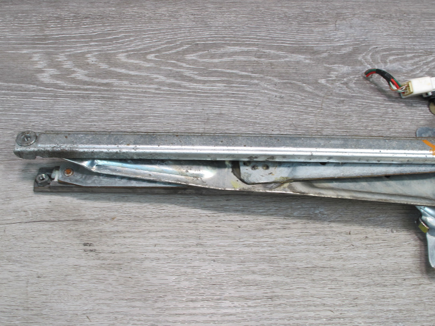 98-05 Lexus GS400 GS430 GS300 Front Right Door Window Regulator w Motor OEM