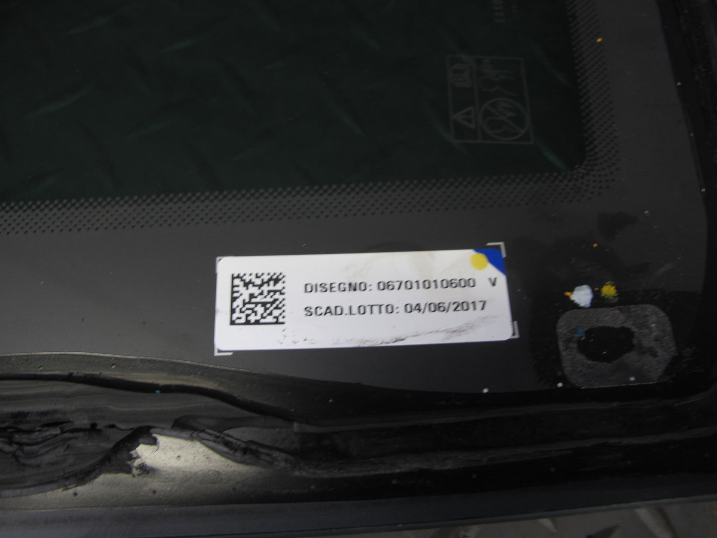 2017-2020 Maserati Levante M161 Rear Right Quarter Corner Glass Window