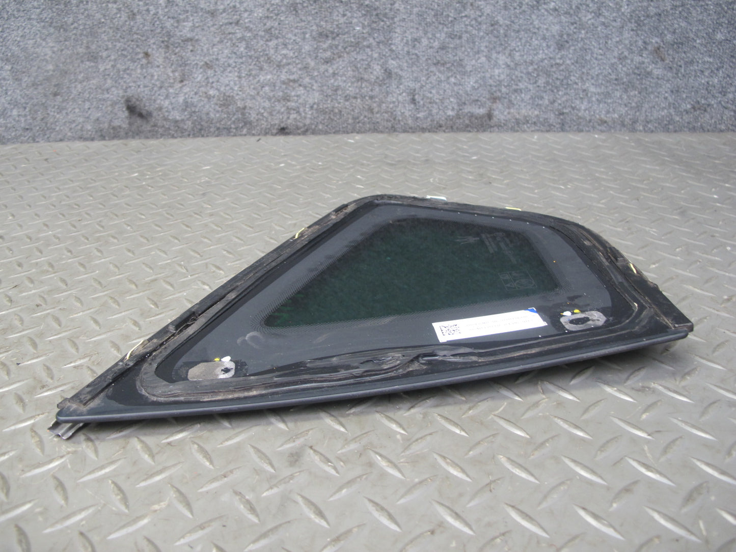 2017-2020 Maserati Levante M161 Rear Right Quarter Corner Glass Window