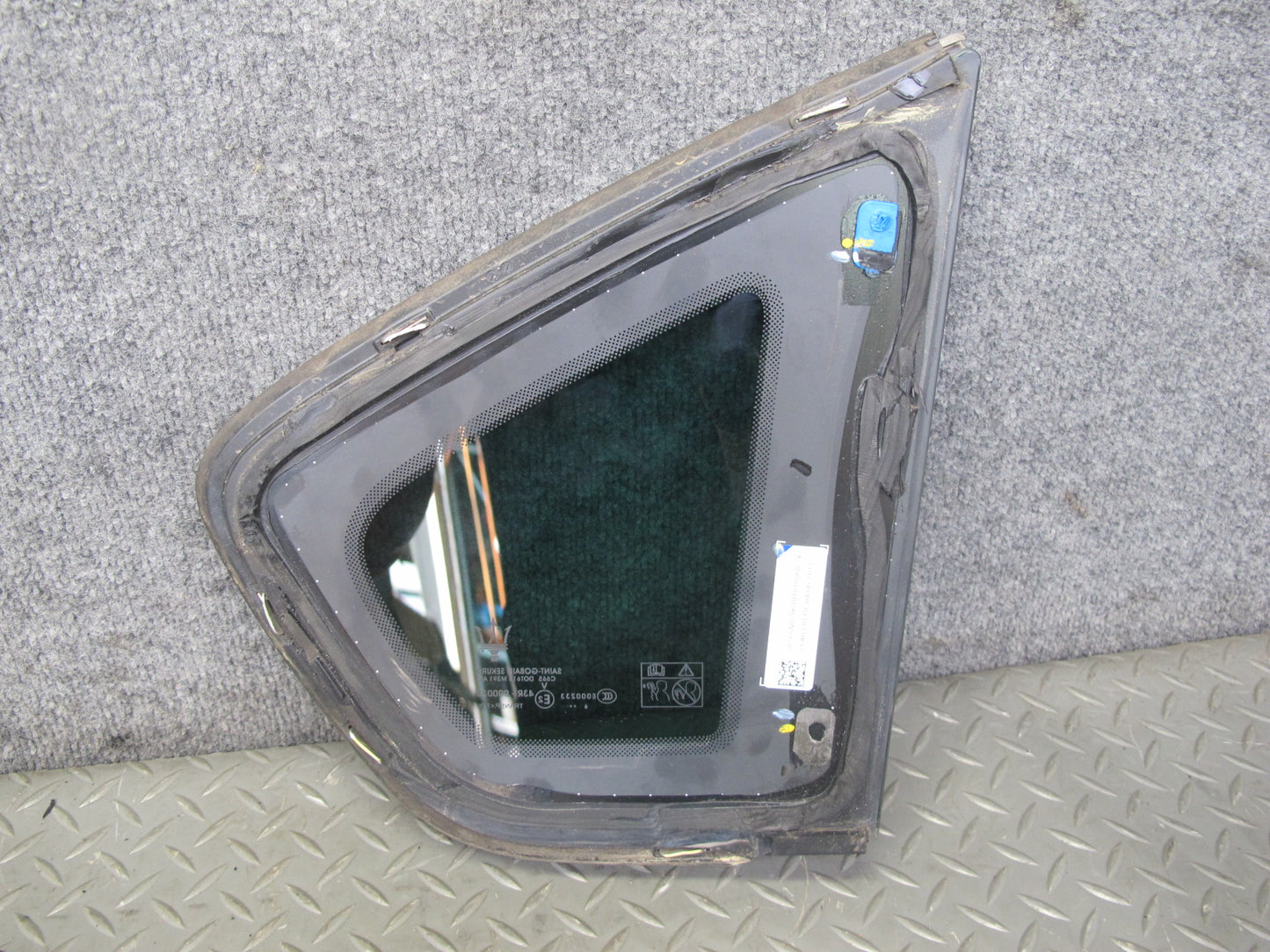 2017-2020 Maserati Levante M161 Rear Left Quarter Corner Glass Window