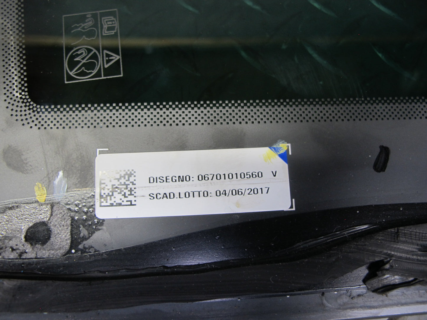 2017-2020 Maserati Levante M161 Rear Left Quarter Corner Glass Window