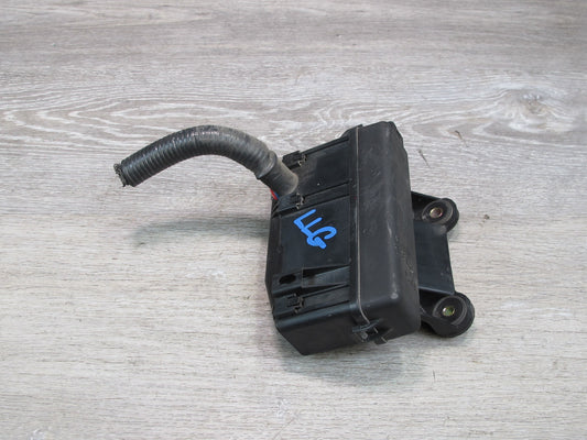 01-05 Lexus JZS160L GS300 GS430 Underhood Fuse Relay Box 3138XA1 OEM