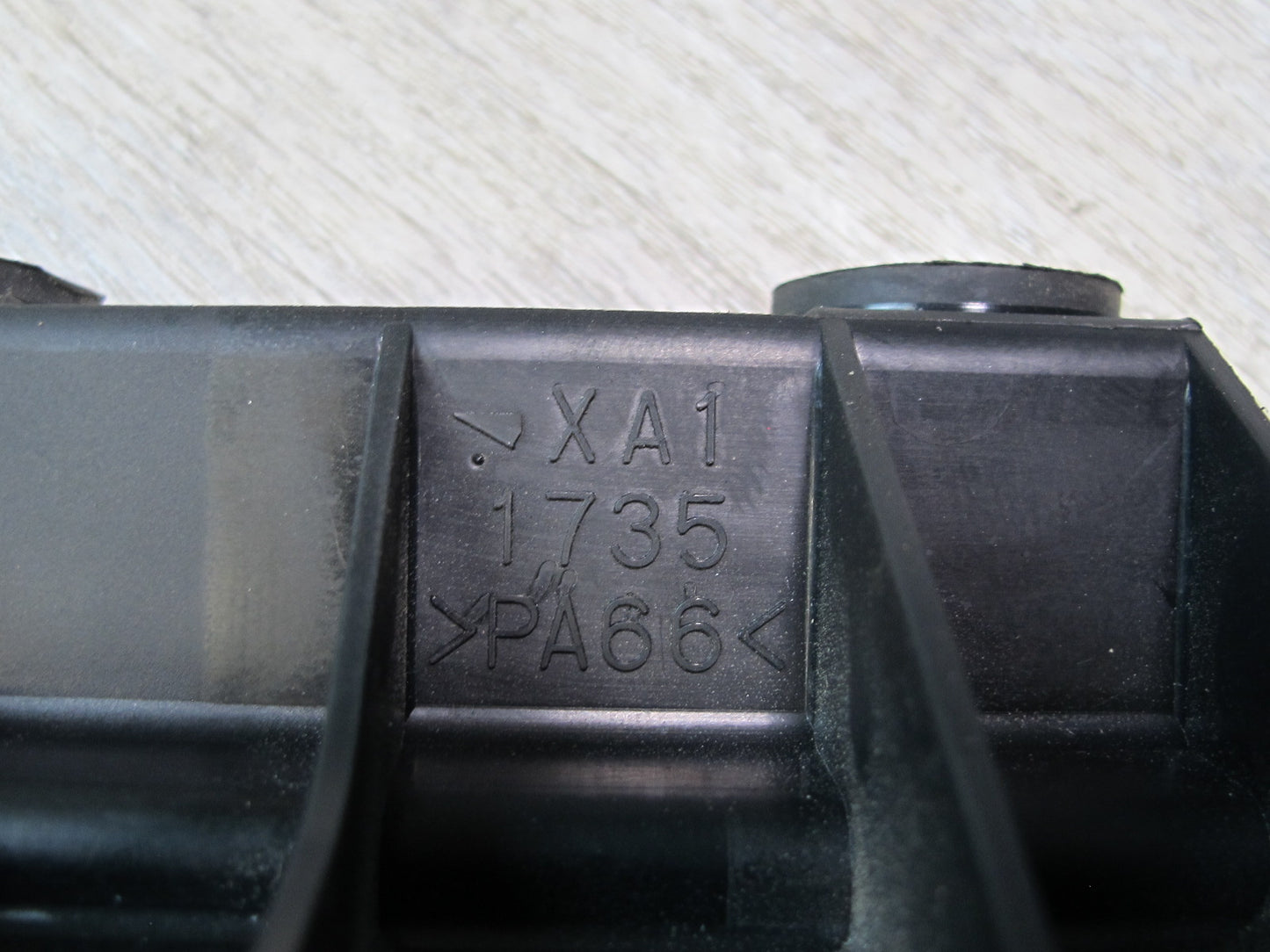 01-05 Lexus JZS160L GS300 GS430 Underhood Fuse Relay Box 3138XA1 OEM