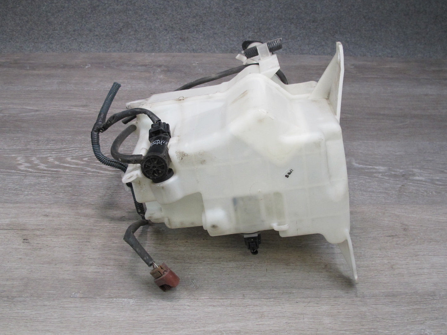 98-05 Lexus GS400 GS430 GS300 Windshield Washer Fluid Reservoir Tank w Pump OEM