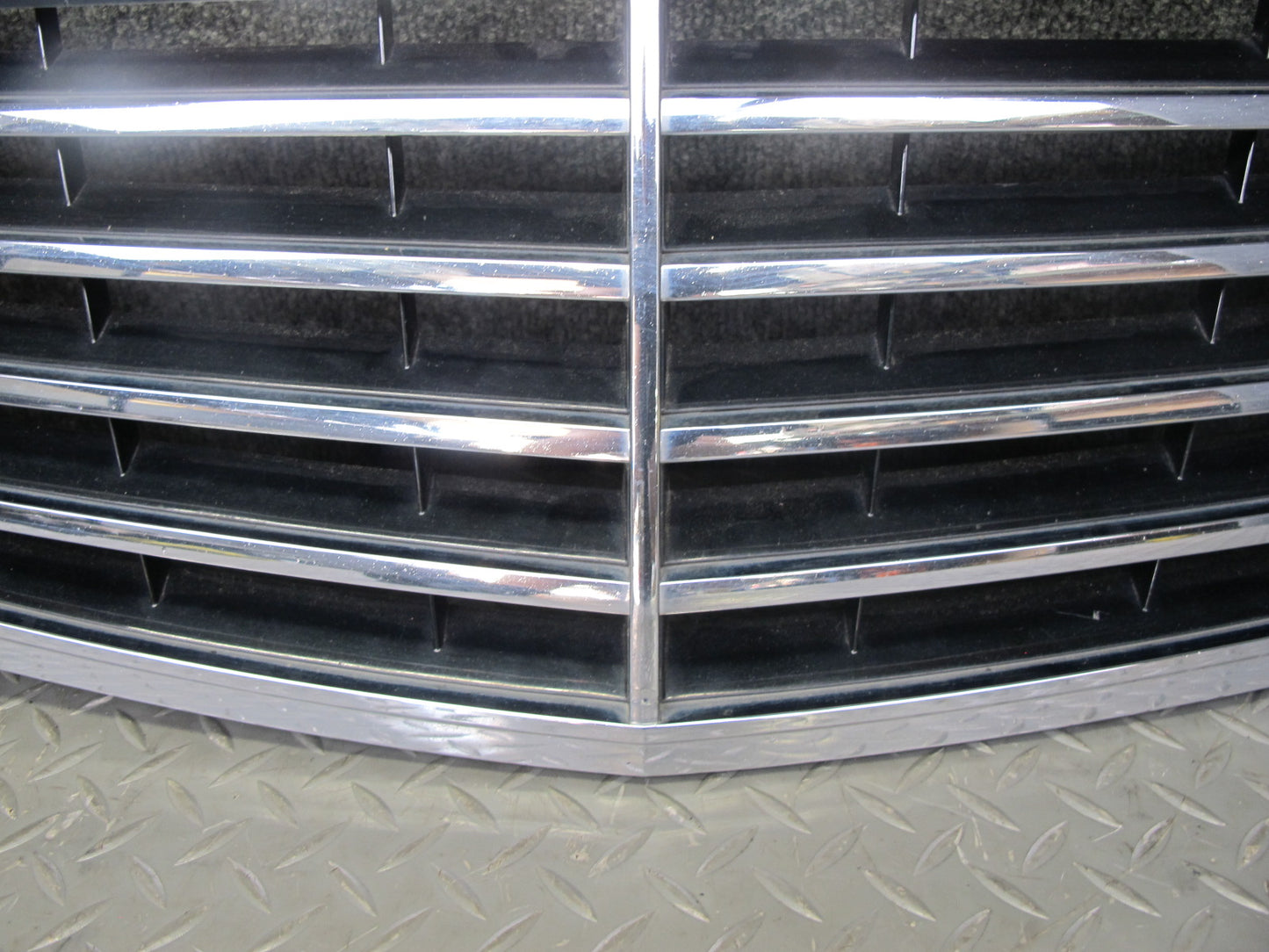 07-09 Mercedes W221 S-class Front Bumper Radiator Grille Chrome OEM