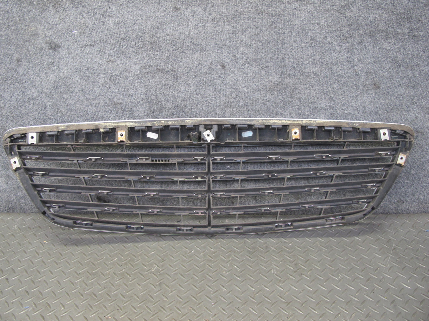 07-09 Mercedes W221 S-class Front Bumper Radiator Grille Chrome OEM