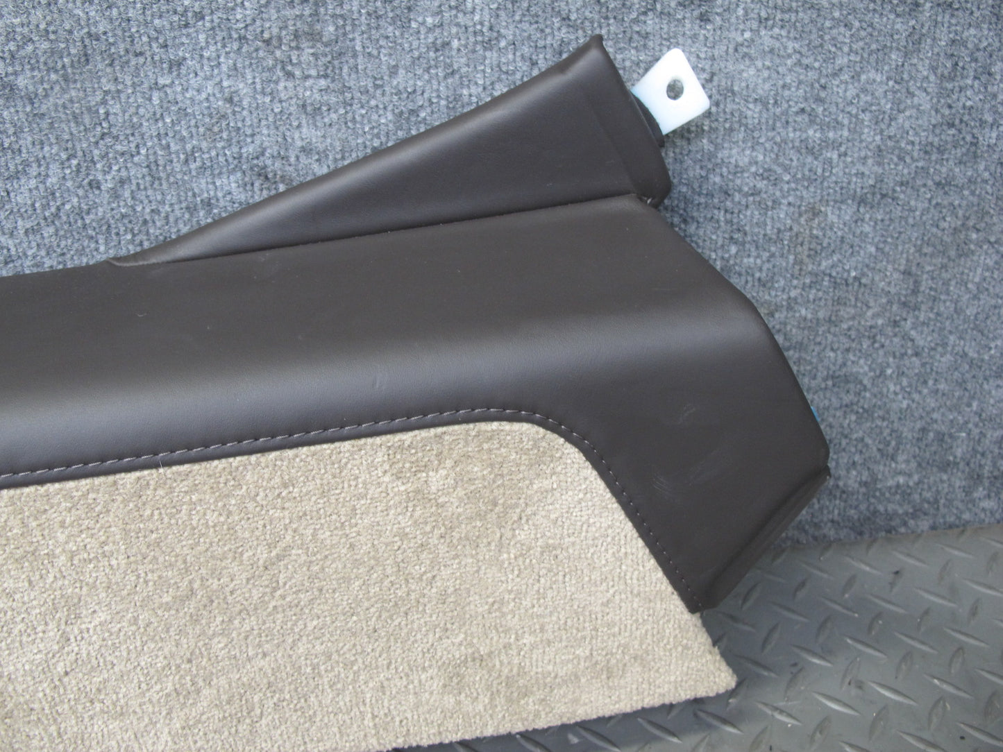 2013-2019 Land Range Rover L405 Rear Interior C Pillar Bolster Trim Panel Set