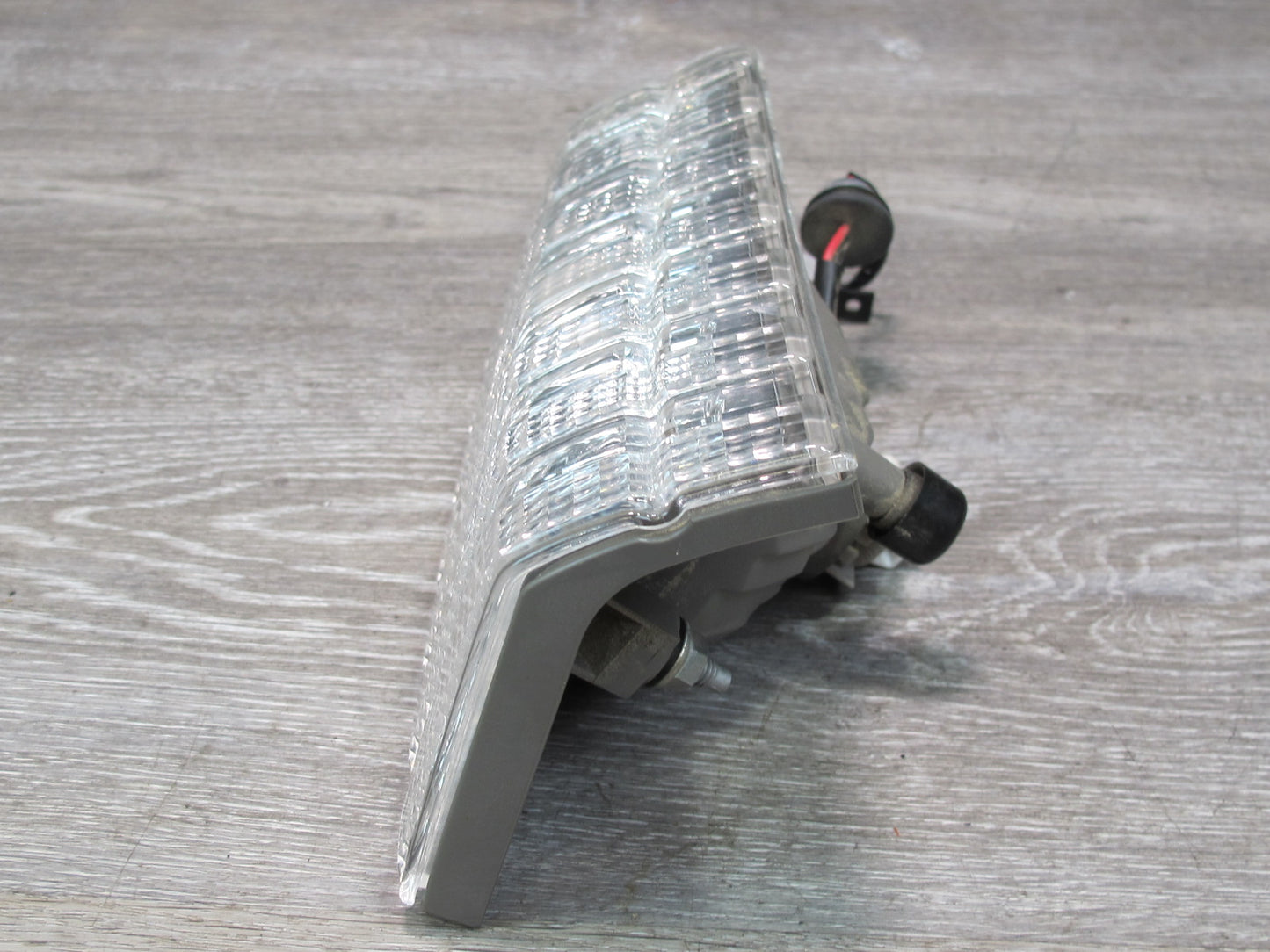 2003-2007 Lexus UZJ100L LX470 Rear Tail Gate Right Pass Side Back UP Light Lamp
