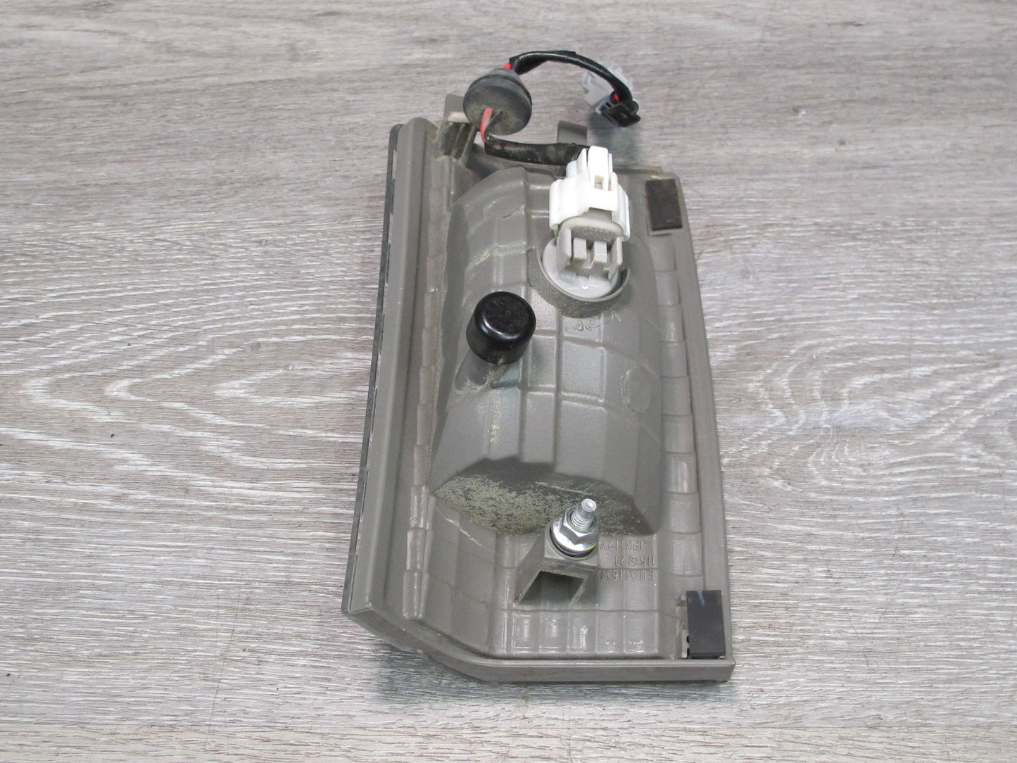 2003-2007 Lexus UZJ100L LX470 Rear Tail Gate Right Pass Side Back UP Light Lamp