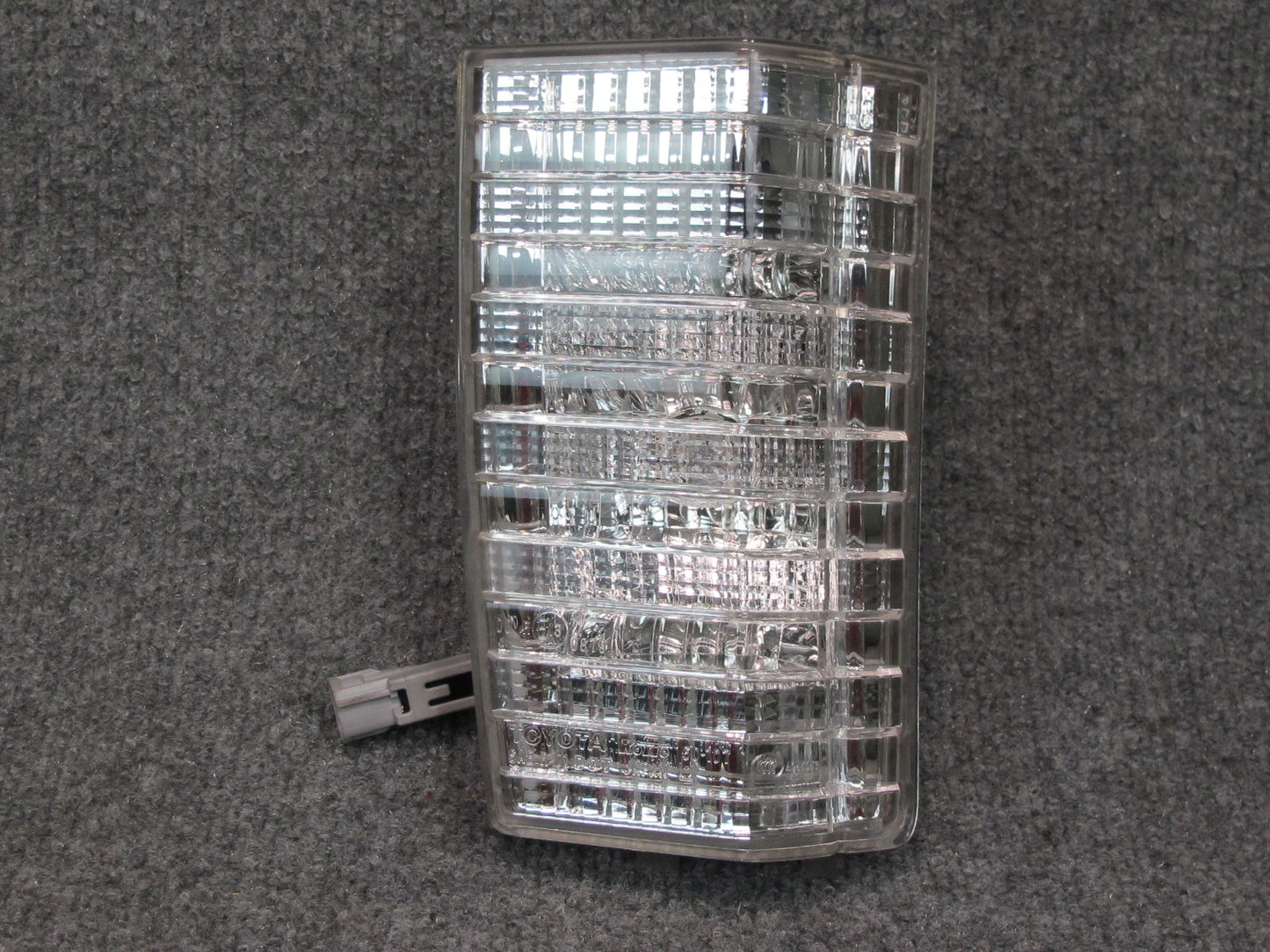 2003-2007 Lexus UZJ100L LX470 Rear Tail Gate Left Driver Side Back UP Light Lamp