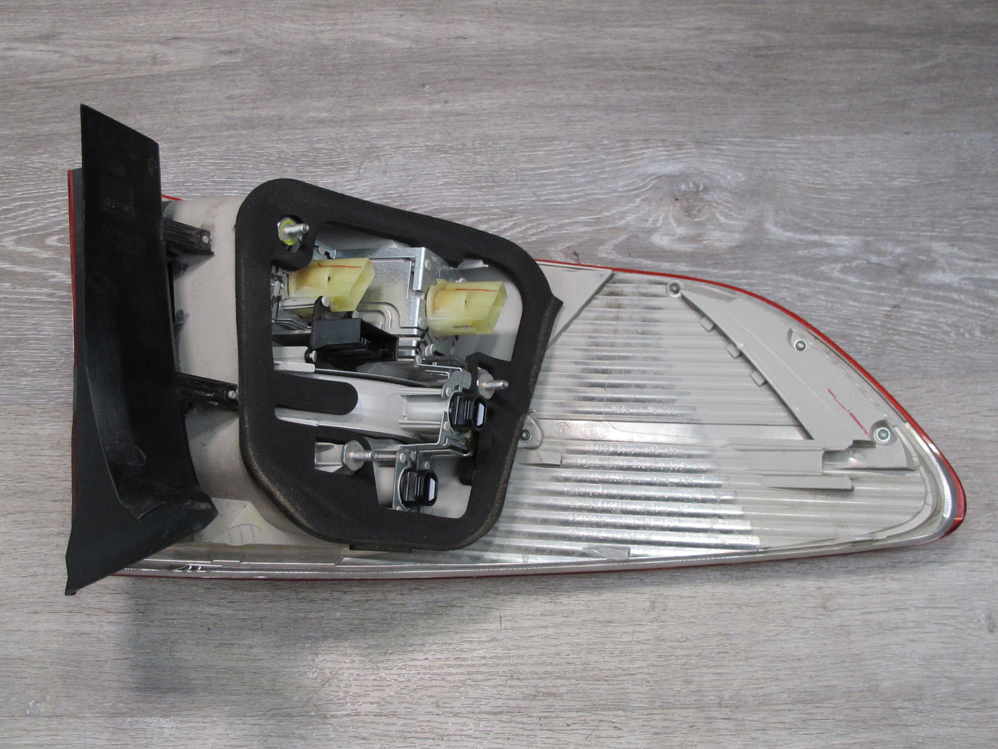 2008-2012 BMW E71 E72 X6 Rear Right Outer Tail Light Lamp 7179986