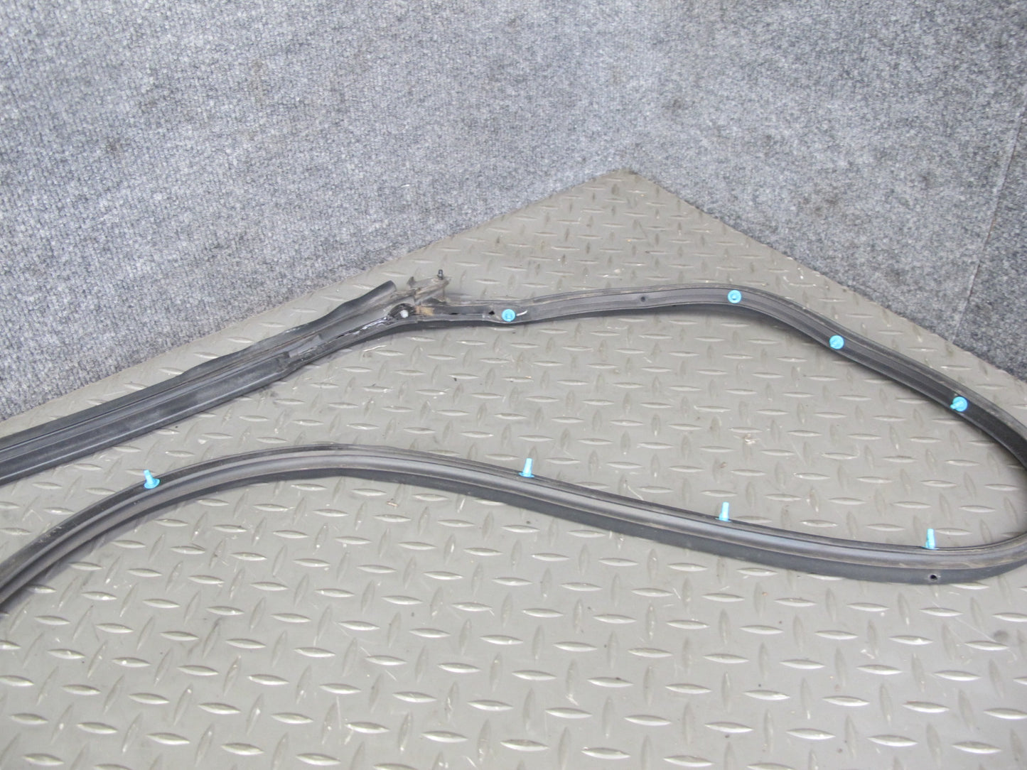 99-05 Lexus JZS160L GS430 GS300 Set of 4 Front & Rear Door Weatherstrip Seal OEM
