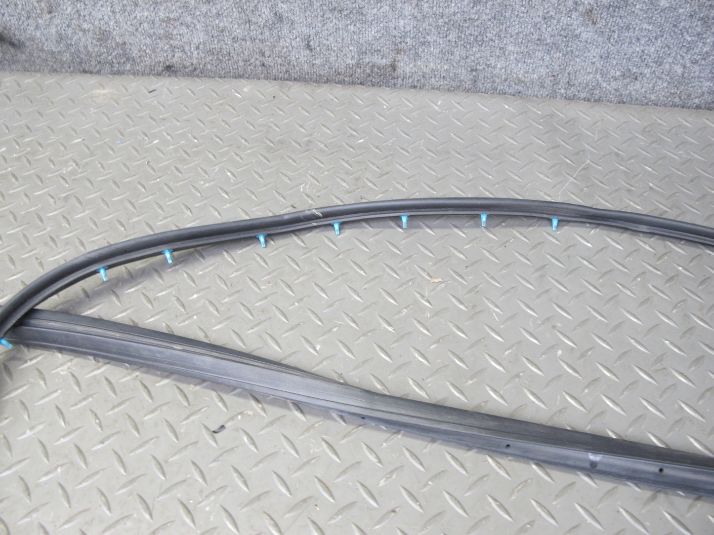 99-05 Lexus JZS160L GS430 GS300 Set of 4 Front & Rear Door Weatherstrip Seal OEM