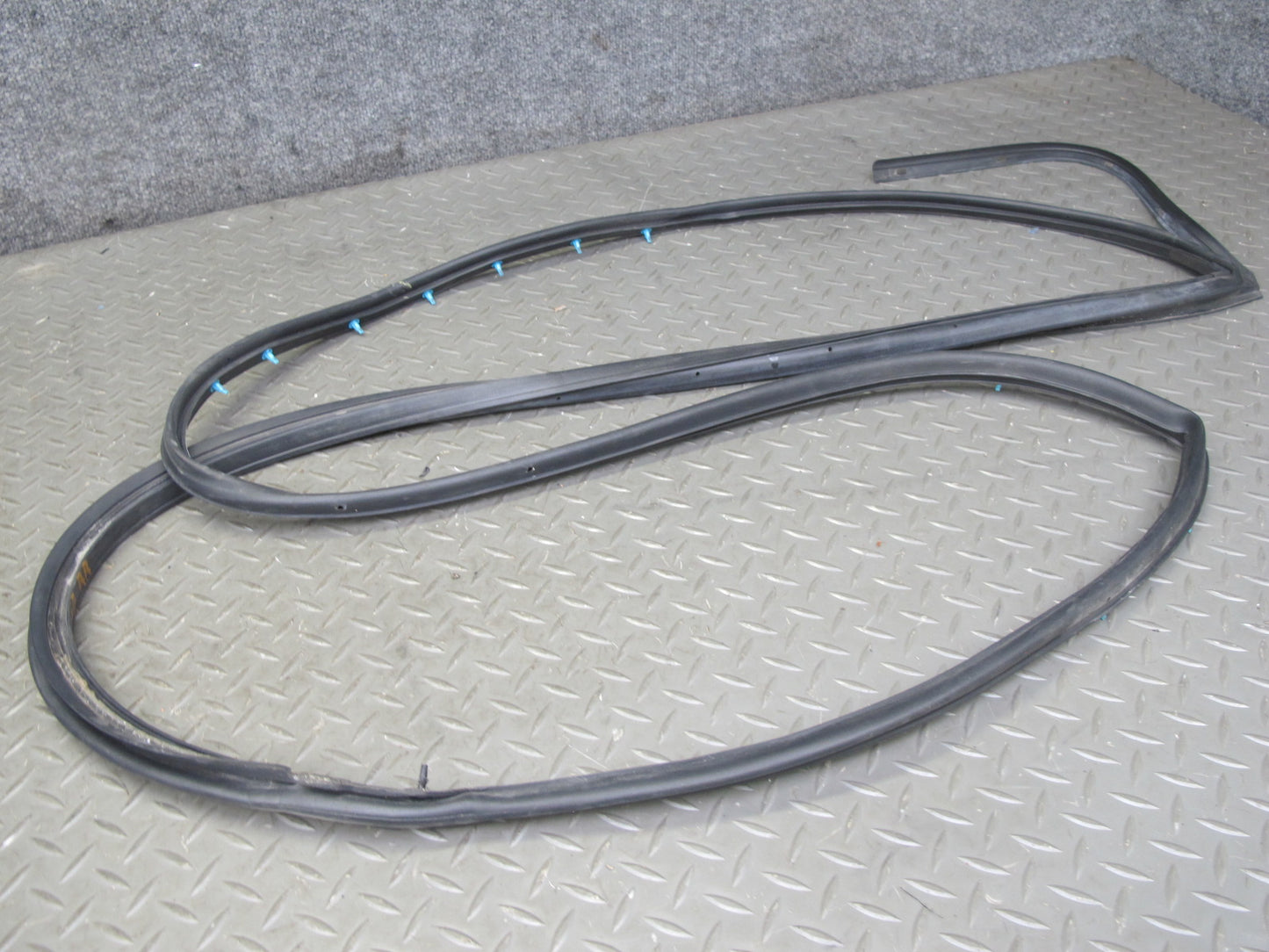 99-05 Lexus JZS160L GS430 GS300 Set of 4 Front & Rear Door Weatherstrip Seal OEM