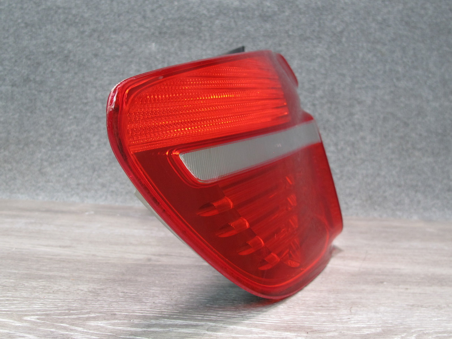 2008-2012 BMW E71 E72 X6 Rear Left Outer Tail Light Lamp 7179985
