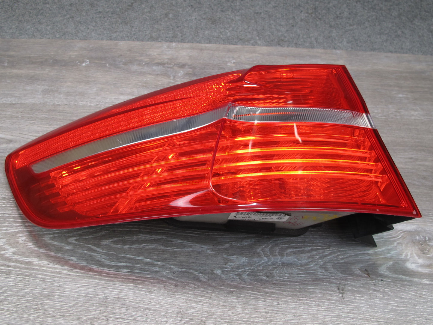 2008-2012 BMW E71 E72 X6 Rear Left Outer Tail Light Lamp 7179985