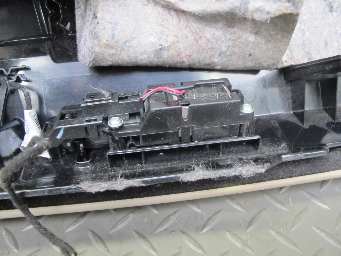 2013-2022 Land Range Rover L405 Dash Glove Box Compartment Storage