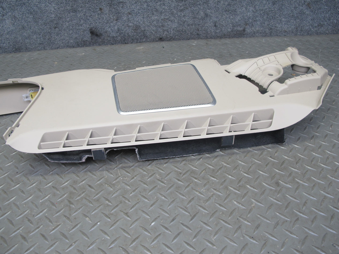 2013-2019 Land Range Rover L405 Rear Quarter Interior Upper Trim Panel Set of 2