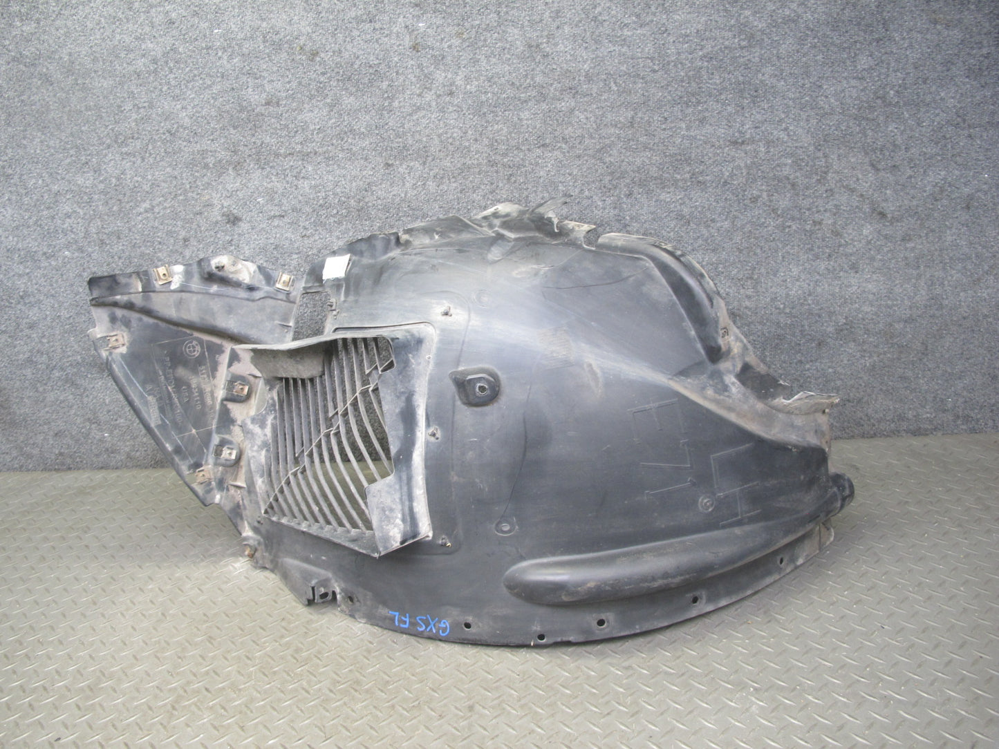 2008-2014 BMW E71 E72 X6 Front Left Fender Liner Splash Shield Guard 7180619