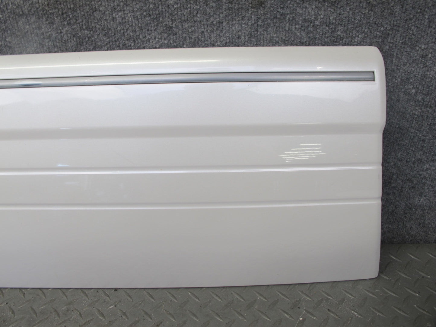 03-07 Lexus LX470 Left Front & Rear Door Fender Lower Trim Molding Set of 3