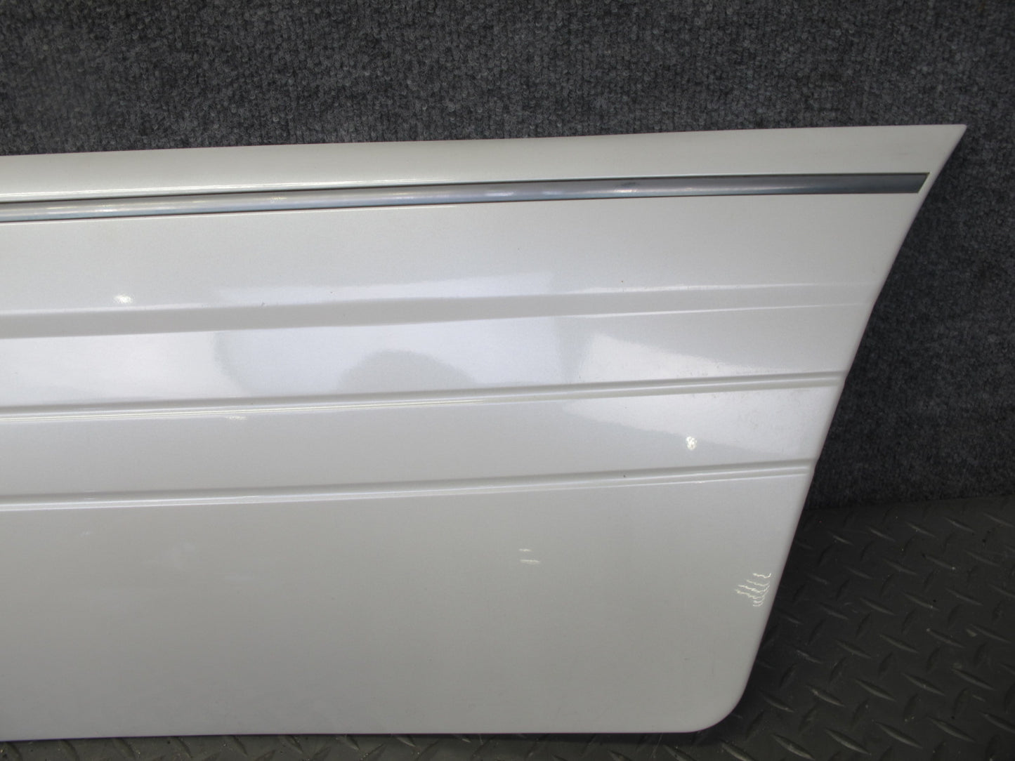 03-07 Lexus LX470 Left Front & Rear Door Fender Lower Trim Molding Set of 3