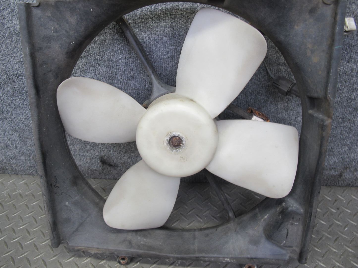 91-93 Mitsubishi 3000GT VR4 M/T Engine 4-BLADE Cooling Fan Motor Shroud OEM