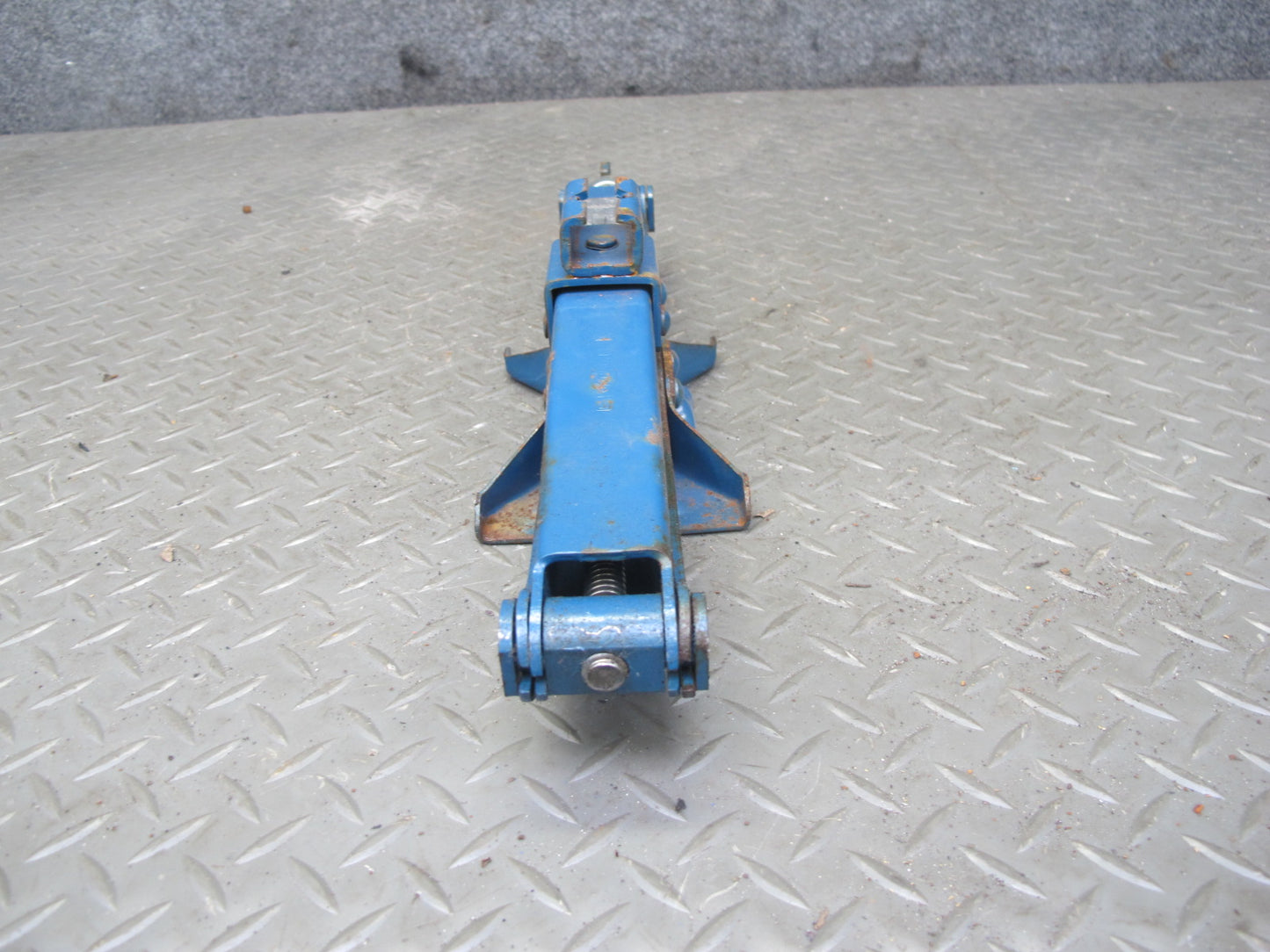 91-99 Mitsubishi 3000GT Emergency Spare Tire Lift Jack Tool OEM