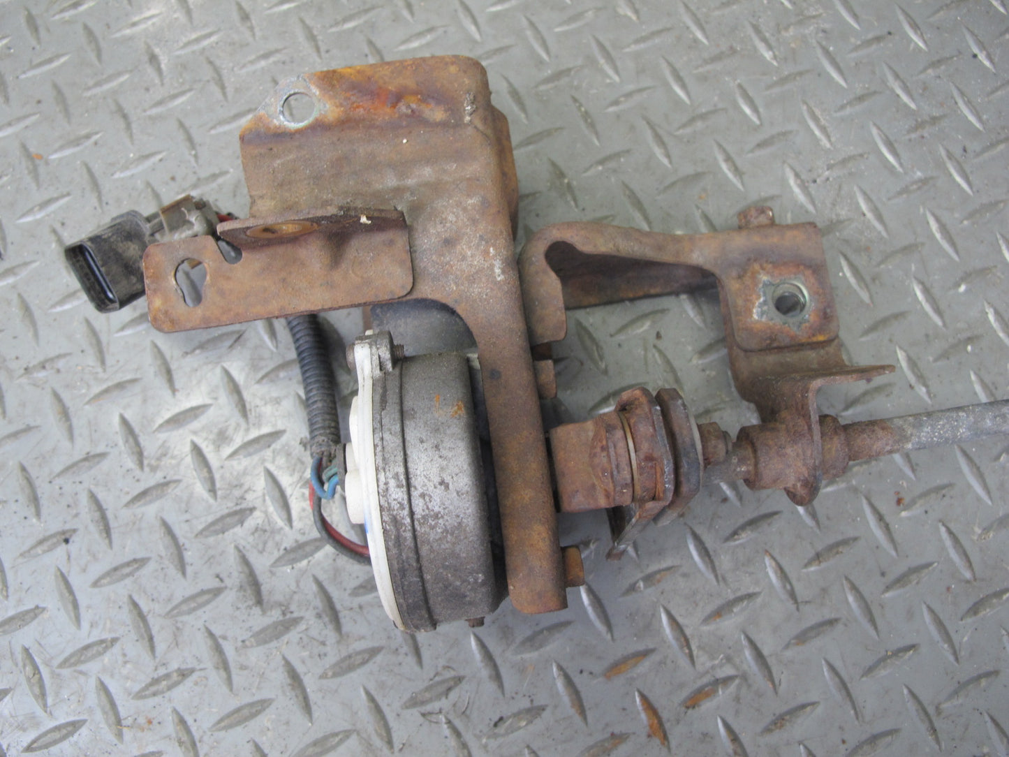 91-96 Mitsubishi 3000GT Air Deflector Linkage w Motor OEM