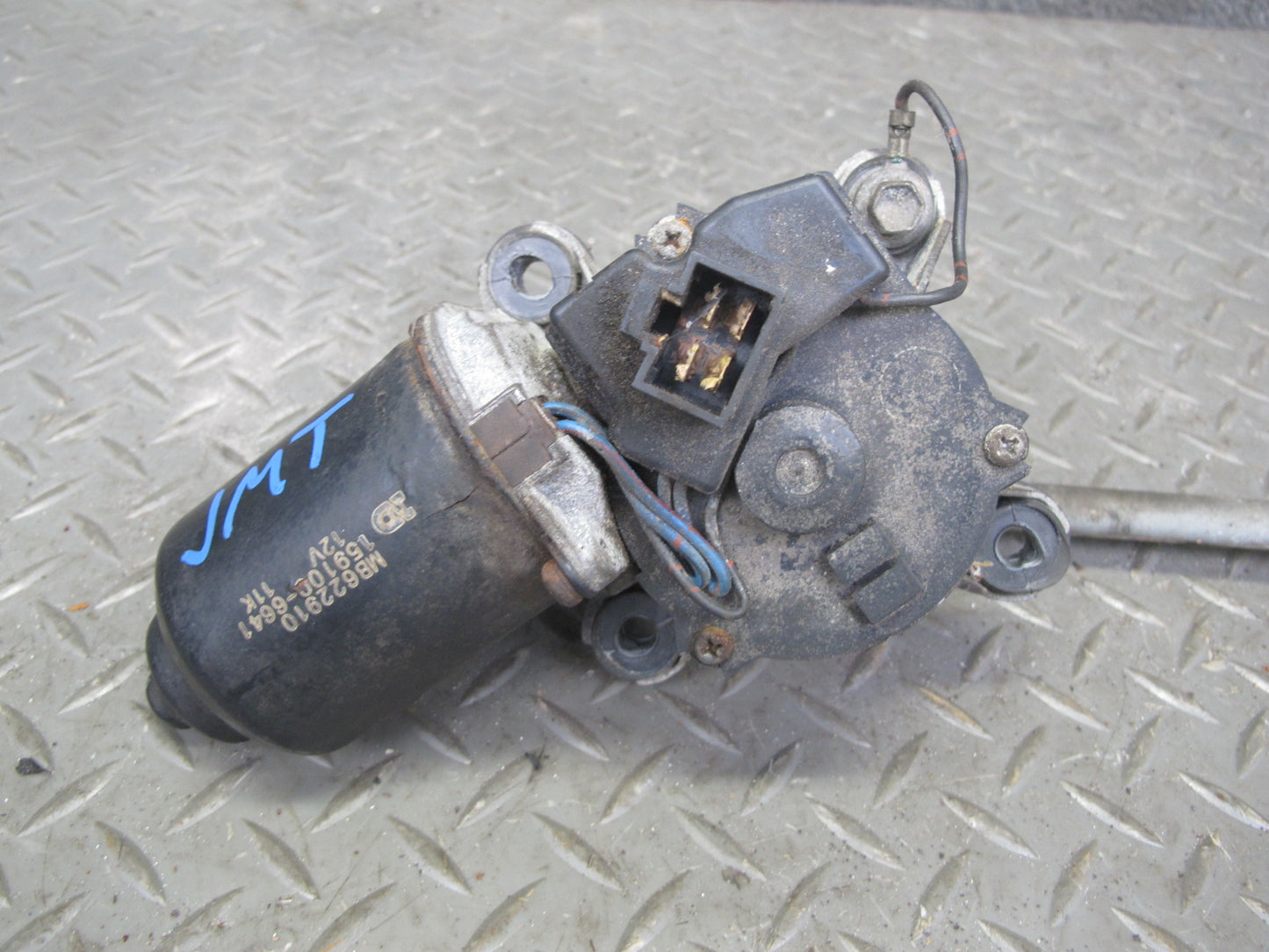 91-99 Mitsubishi 3000GT Windshield Wiper Transmission Linkage w Motor OEM