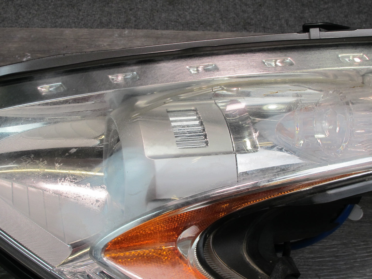 09-17 Nissan 370Z Z34 Front Left Driver Side Xenon HID Headlight Lamp OEM