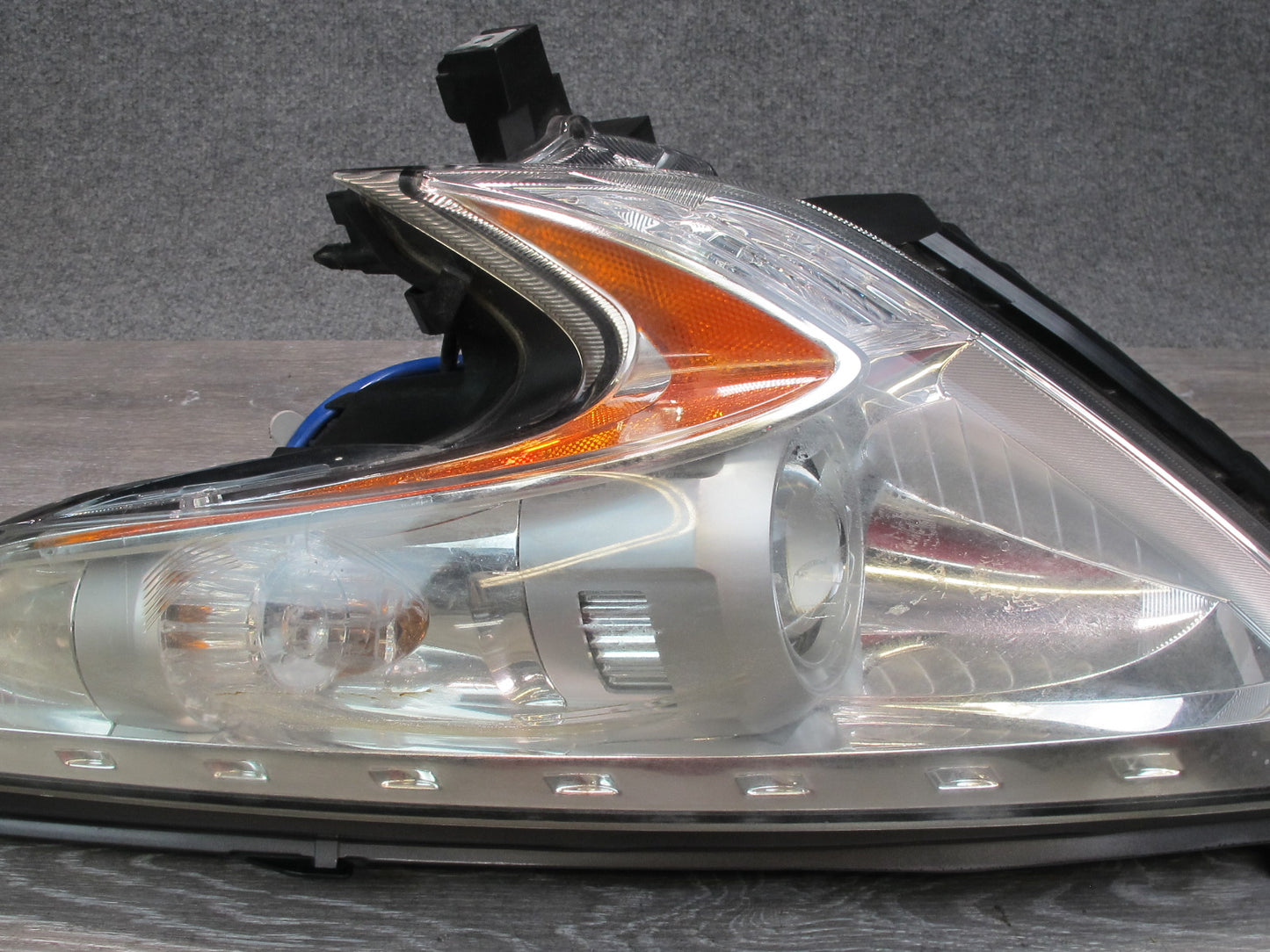 09-17 Nissan 370Z Z34 Front Left Driver Side Xenon HID Headlight Lamp OEM
