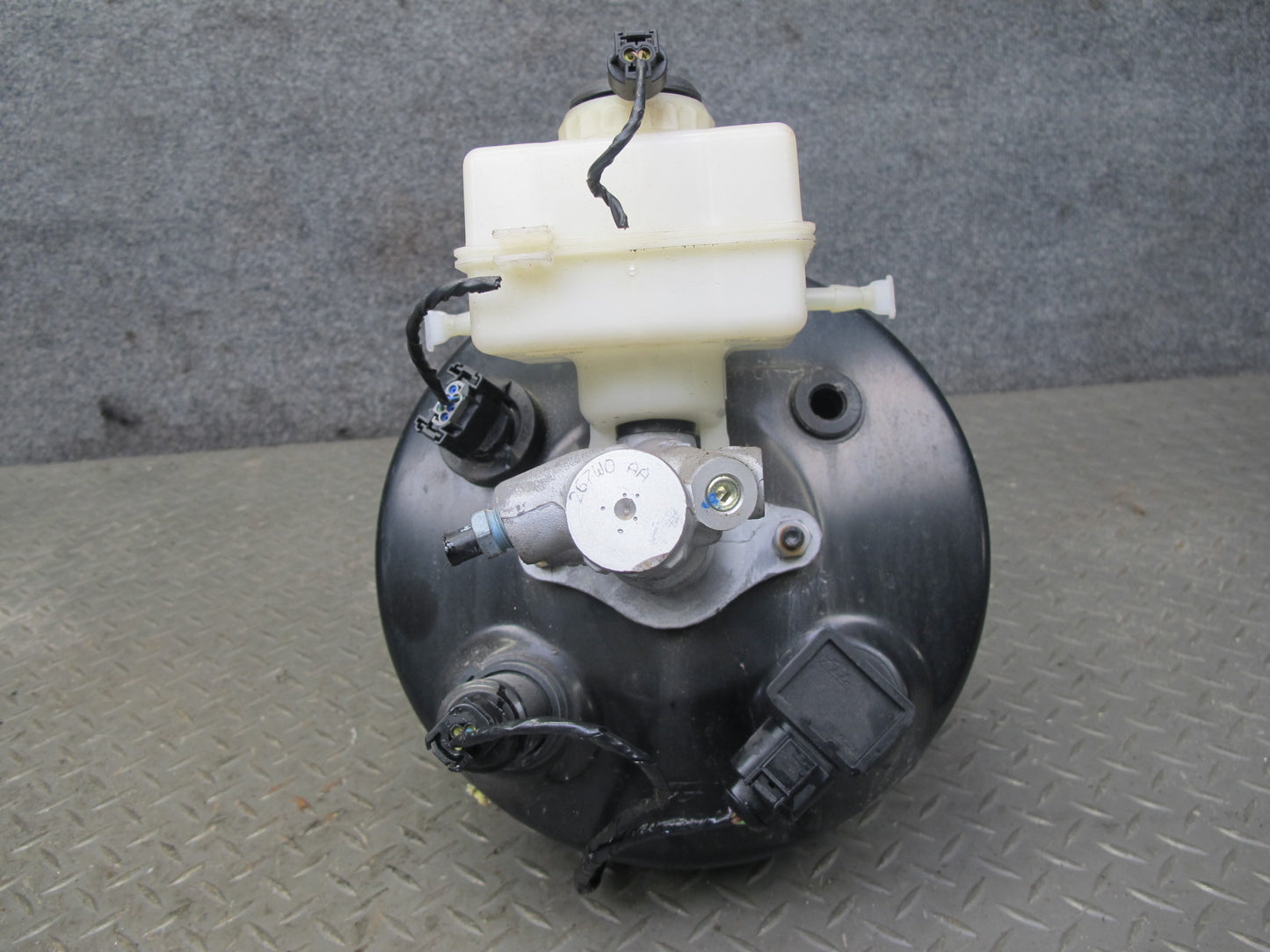 2008-2014 BMW E71 E72 X6 Brake Master Cylinder Booster Fluid Reservoir