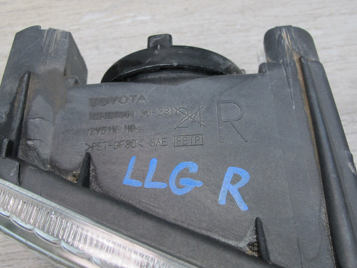99-05 Lexus JZS160L GS400 GS430 GS300 Front Left & Right Fog Light Lamp Set OEM