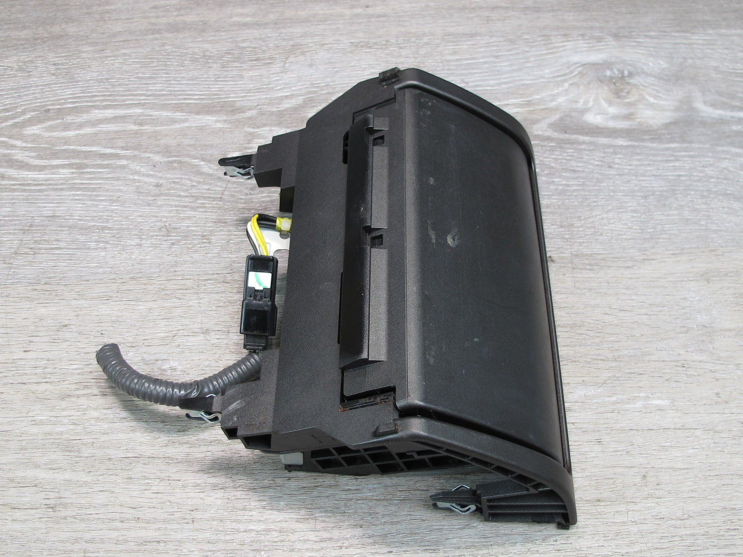 98-05 Lexus JZS160L GS400 GS430 GS300 Front Center Console Ashtray Black OEM