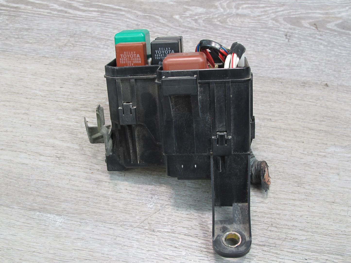 01-05 Lexus JZS160L GS430 GS300 Under Hood Fuse Relay Box OEM