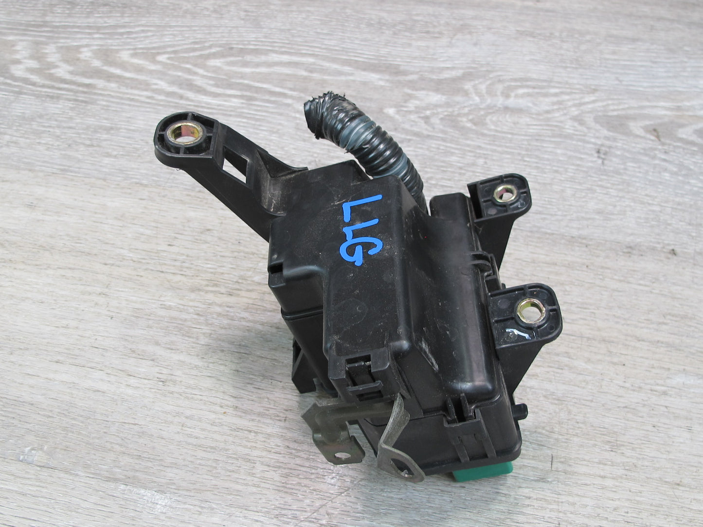 01-05 Lexus JZS160L GS430 GS300 Under Hood Fuse Relay Box OEM