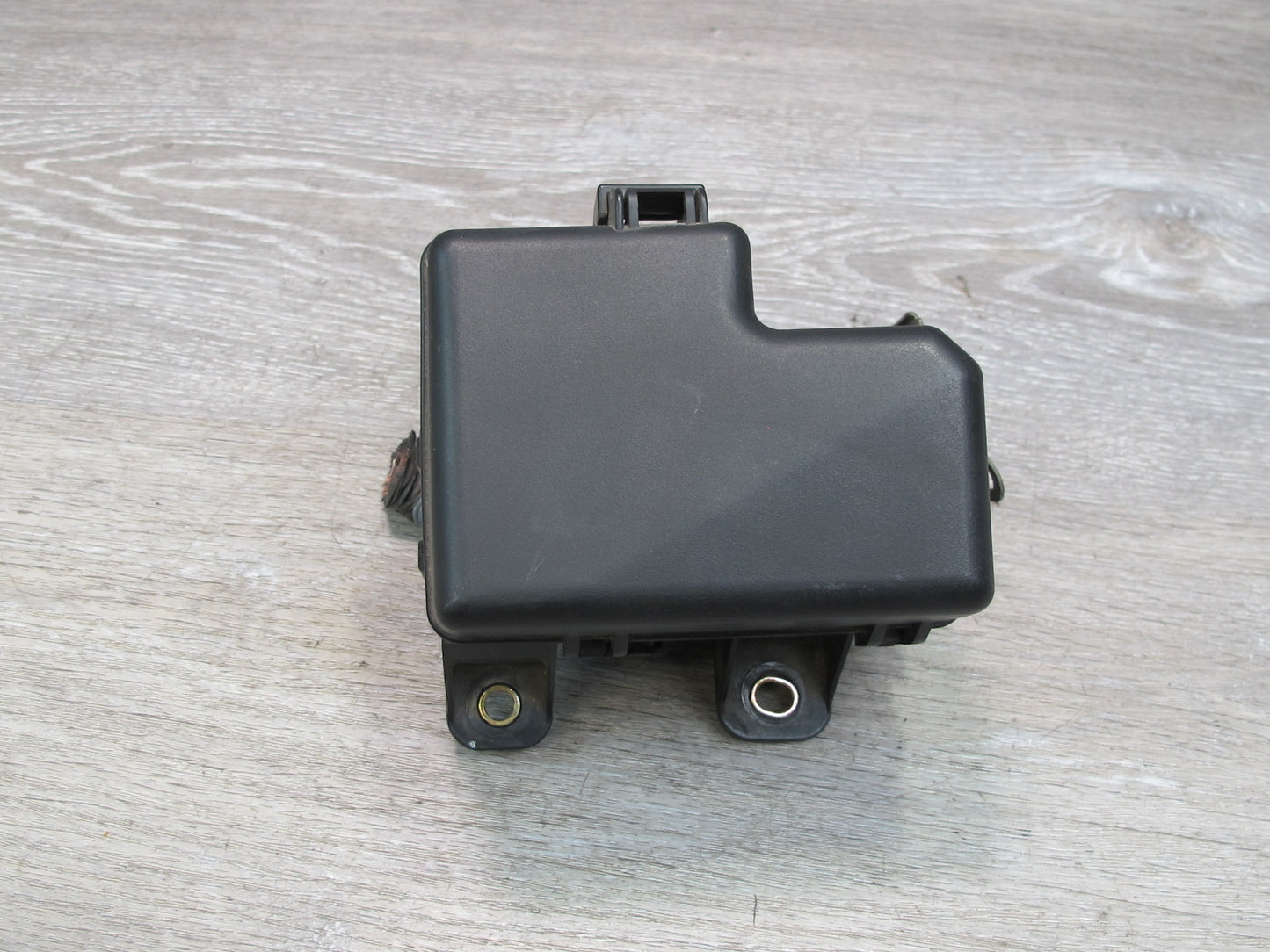 01-05 Lexus JZS160L GS430 GS300 Under Hood Fuse Relay Box OEM