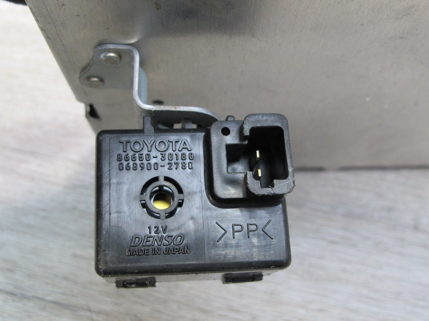 01-05 Lexus JZS160L GS430 GS300 ABS TRC VSC Control Module Unit 89540-30392 OEM