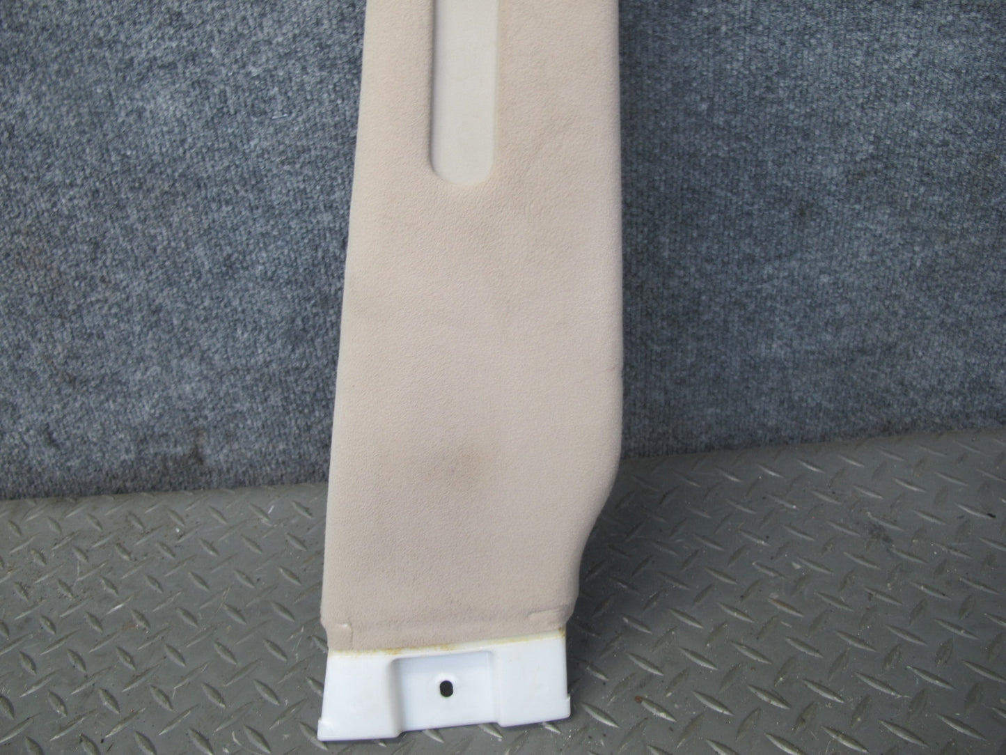 2003-2007 Lexus UZJ100L LX470 Center Upper B Pillar Trim Cover Panel Set