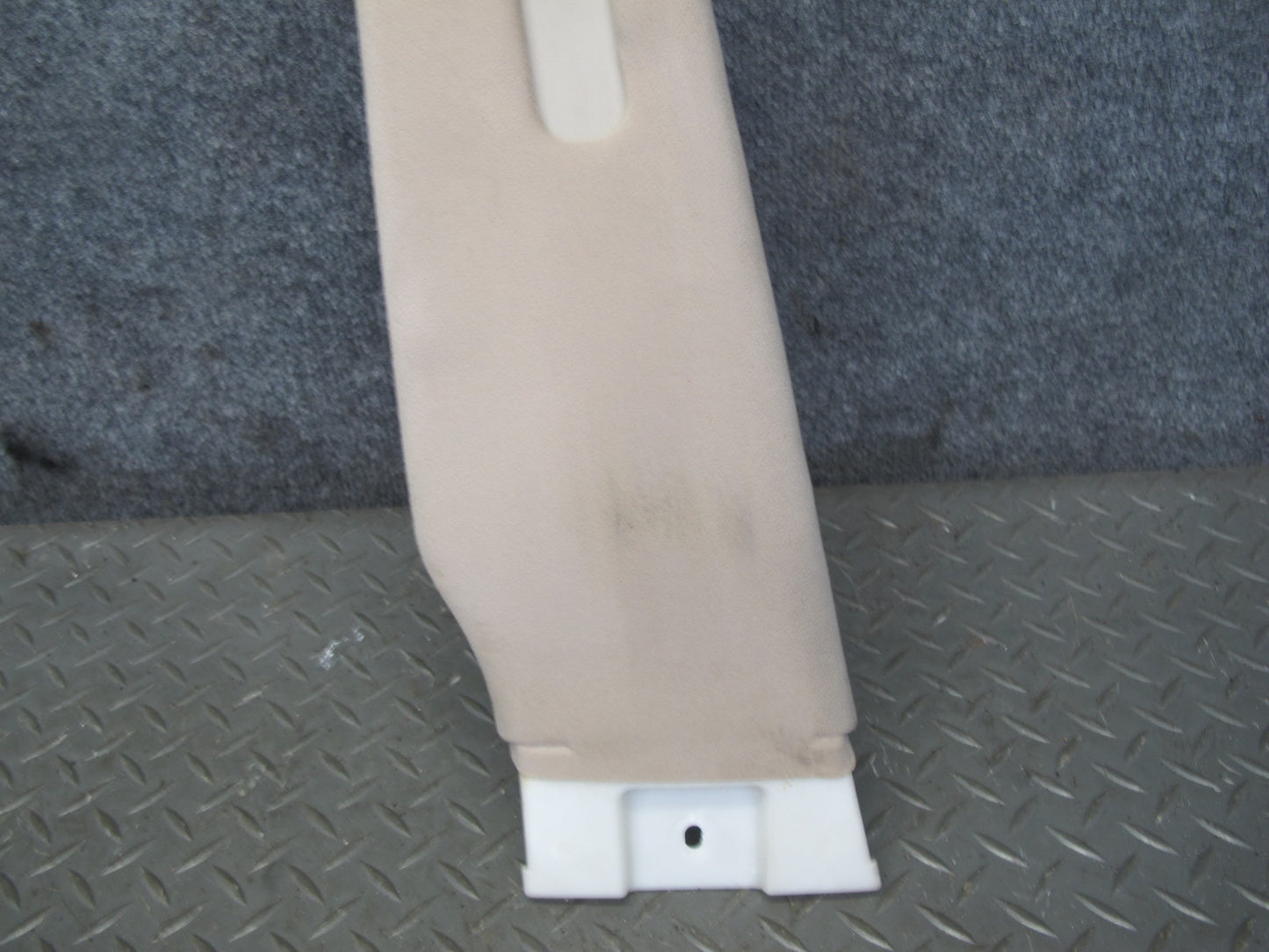 2003-2007 Lexus UZJ100L LX470 Center Upper B Pillar Trim Cover Panel Set