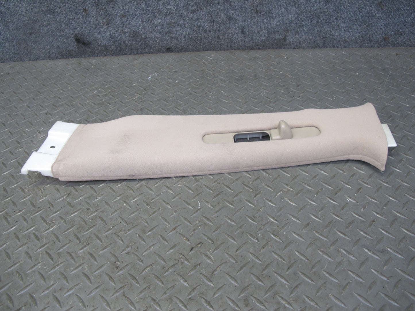 2003-2007 Lexus UZJ100L LX470 Center Upper B Pillar Trim Cover Panel Set