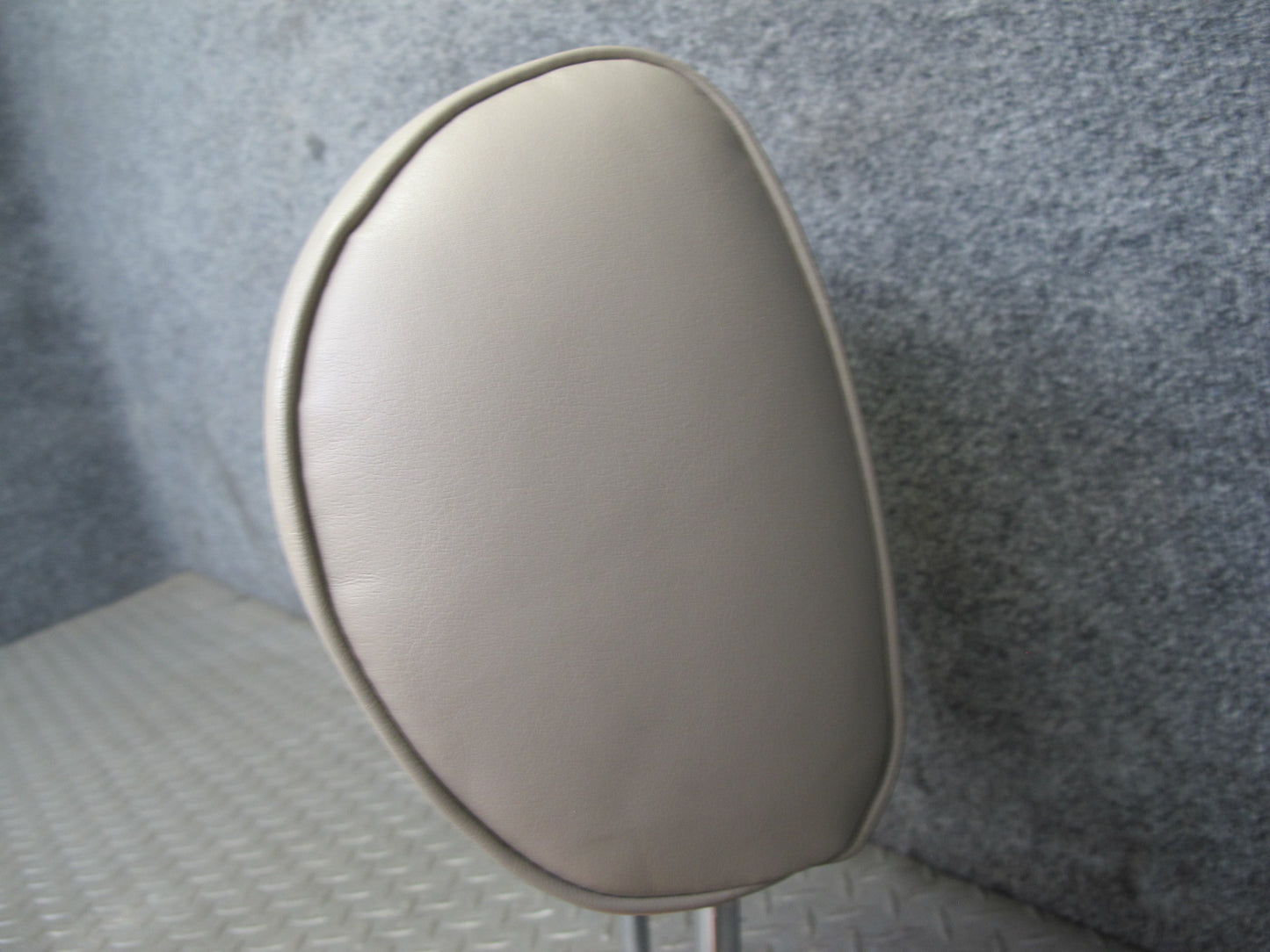 2003-2006 Lexus UZJ100L LX470 Front Right Passenger Side Headrest Leather Ivory