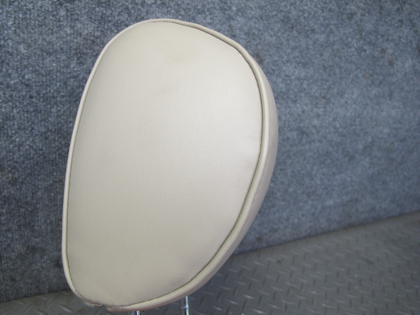 2003-2006 Lexus UZJ100L LX470 Front Right Passenger Side Headrest Leather Ivory