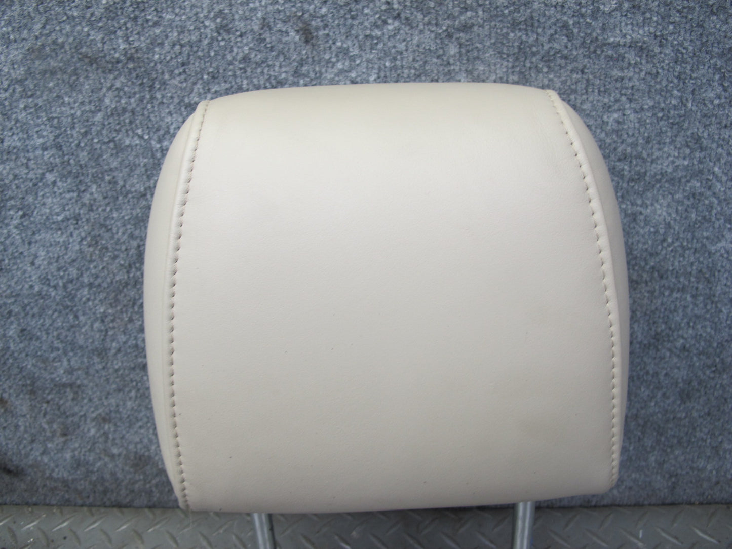 2003-2006 Lexus UZJ100L LX470 Front Right Passenger Side Headrest Leather Ivory