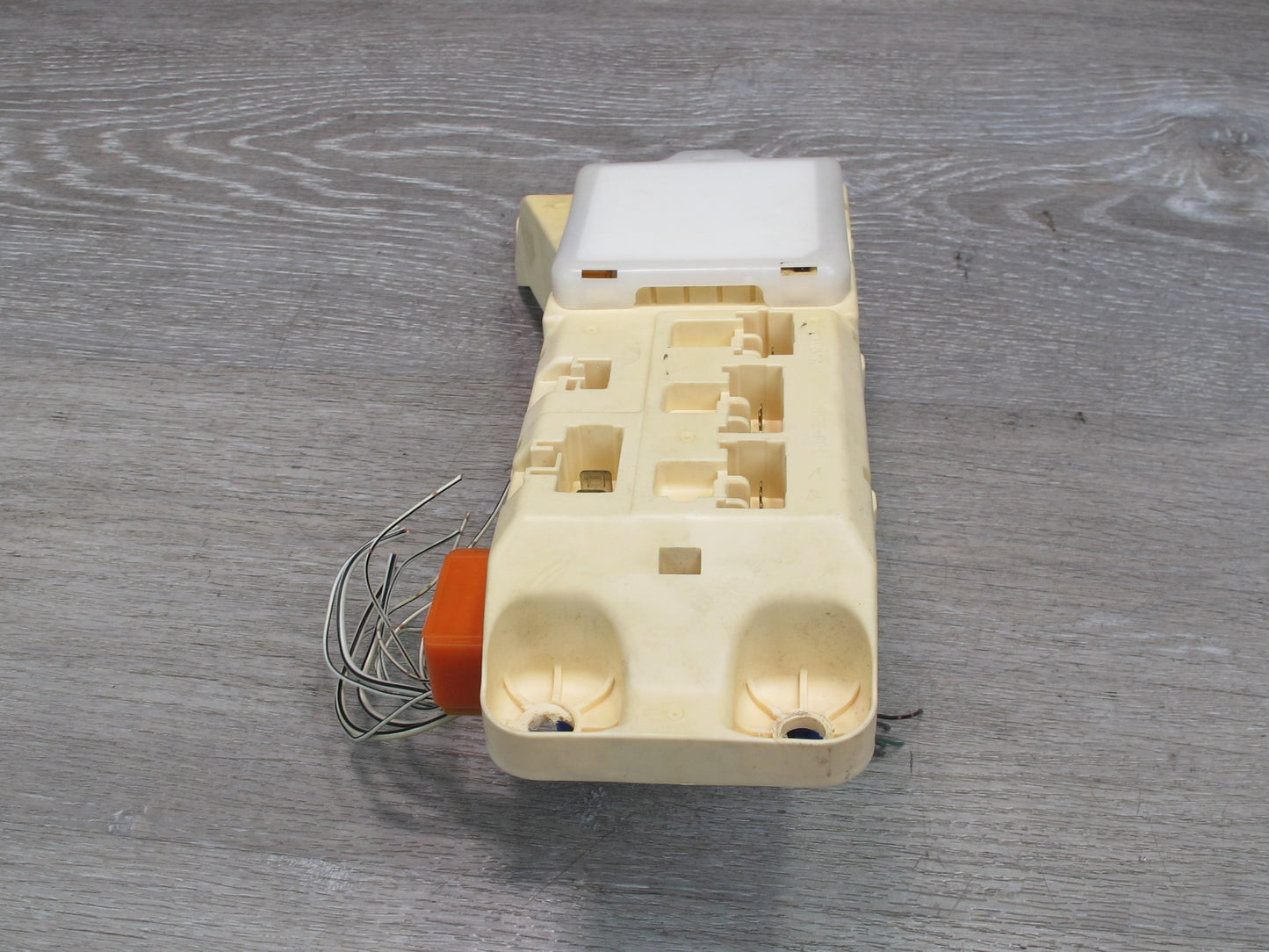 98-99 Lexus LS400 UCF20L Interior Cabin Fuse Relay Junction Box Module OEM