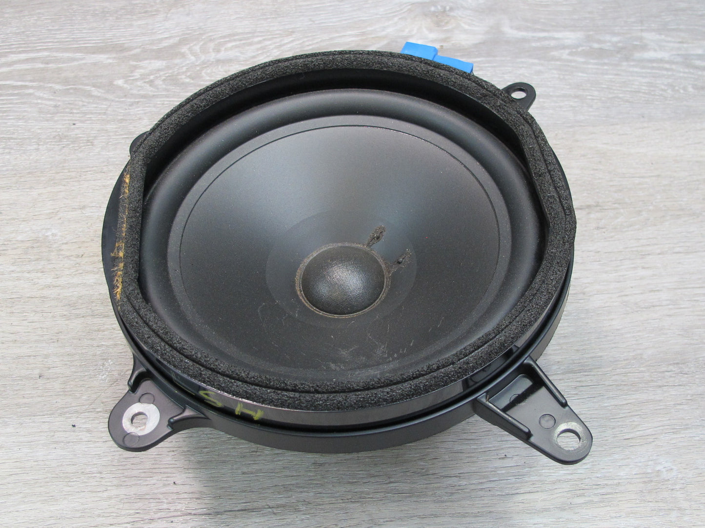95-00 Lexus UCF20L LS400 Rear Subwoofer Speaker Nakamichi 86160-50110 OEM