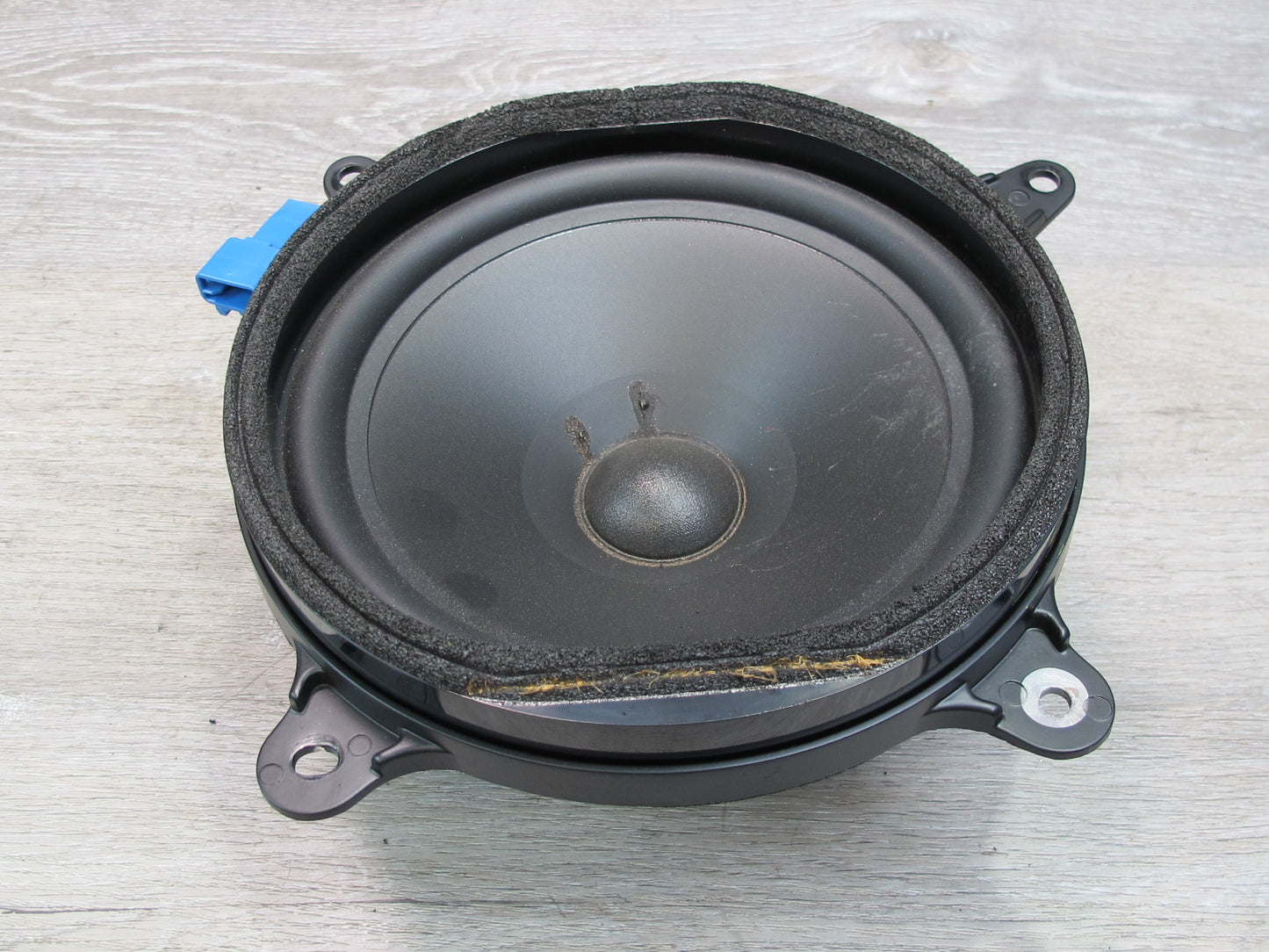 95-00 Lexus UCF20L LS400 Rear Subwoofer Speaker Nakamichi 86160-50110 OEM
