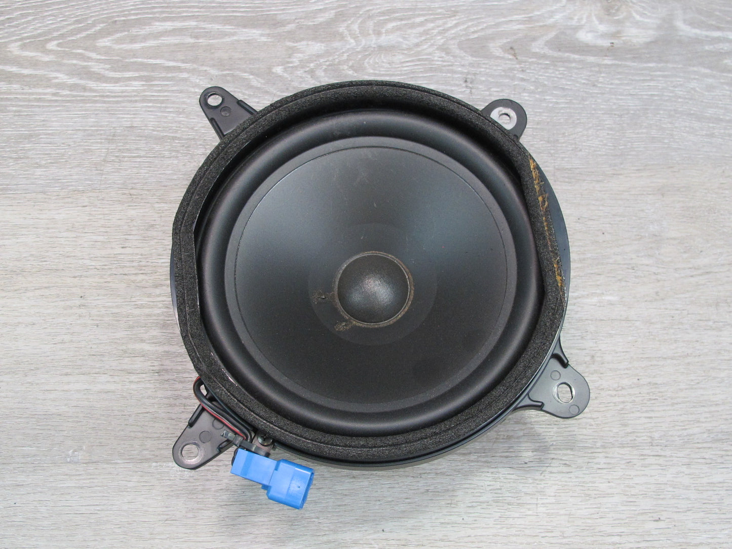 95-00 Lexus UCF20L LS400 Rear Subwoofer Speaker Nakamichi 86160-50110 OEM