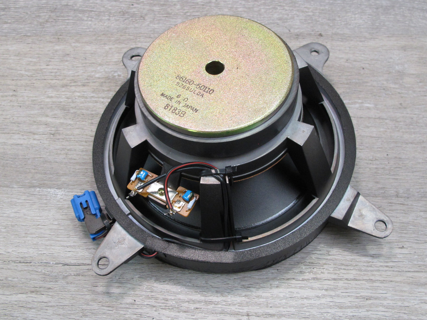 95-00 Lexus UCF20L LS400 Rear Subwoofer Speaker Nakamichi 86160-50110 OEM